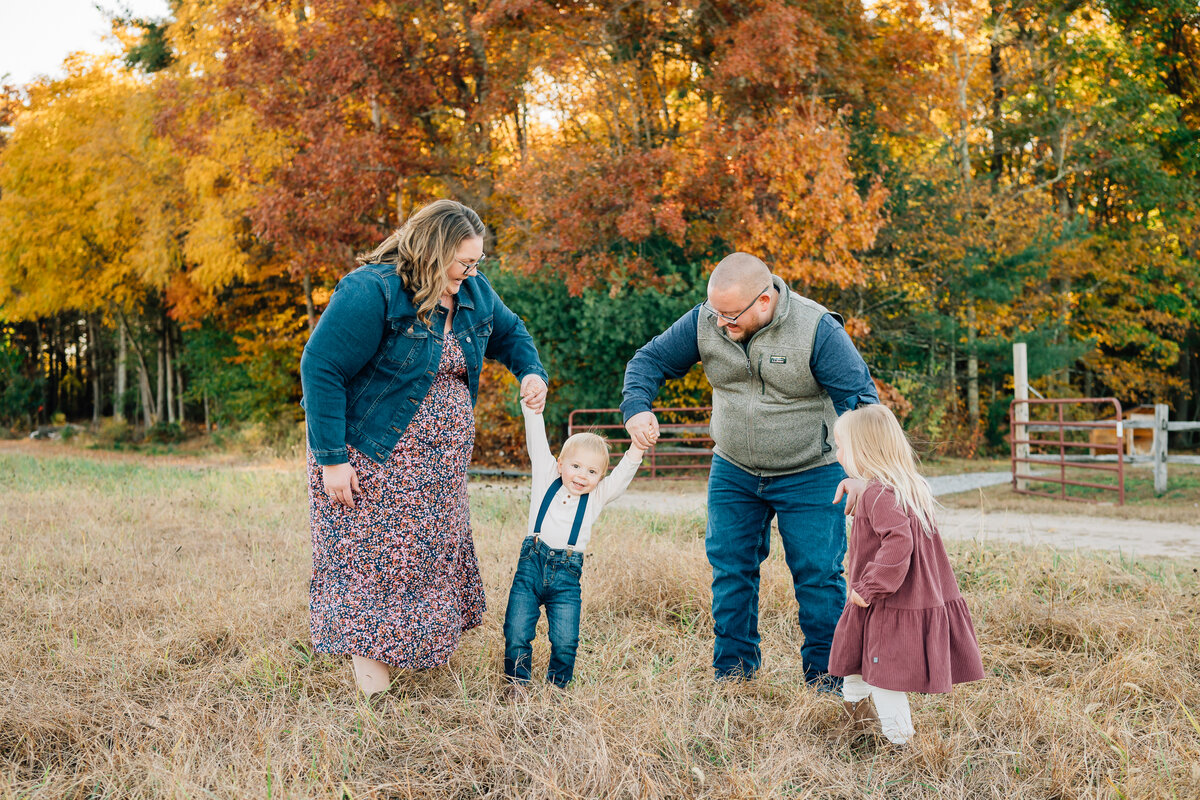 Connecticut Family & Newborn Photographer | Canton, CT -7