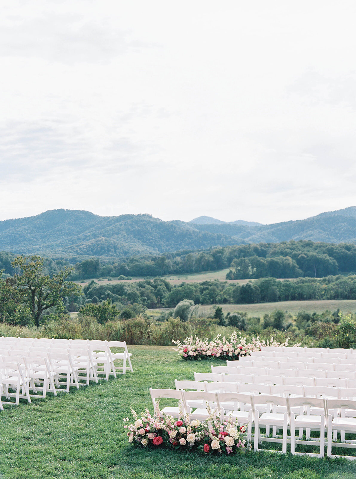 Pippin Hill Wedding Photographer Charlottesville Natalie Jayne Photography-43