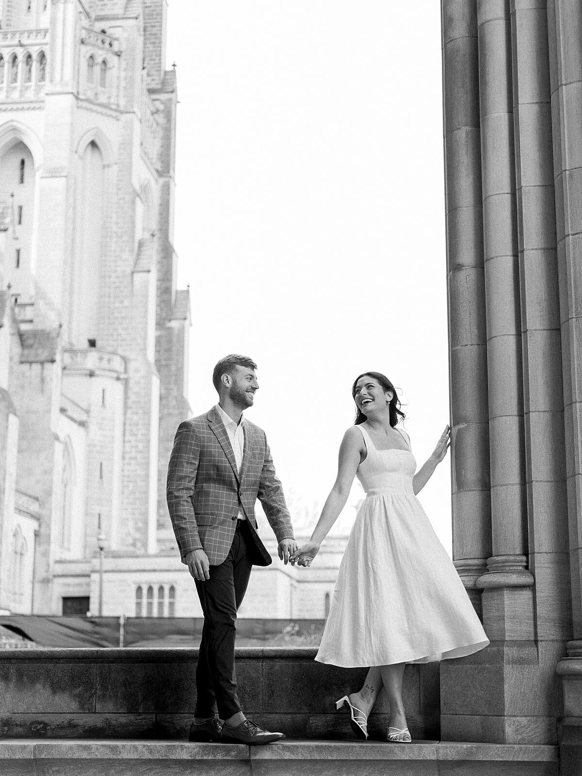 Anna-Wright-Photography-National-Cathedral-Engagement-Session_1121