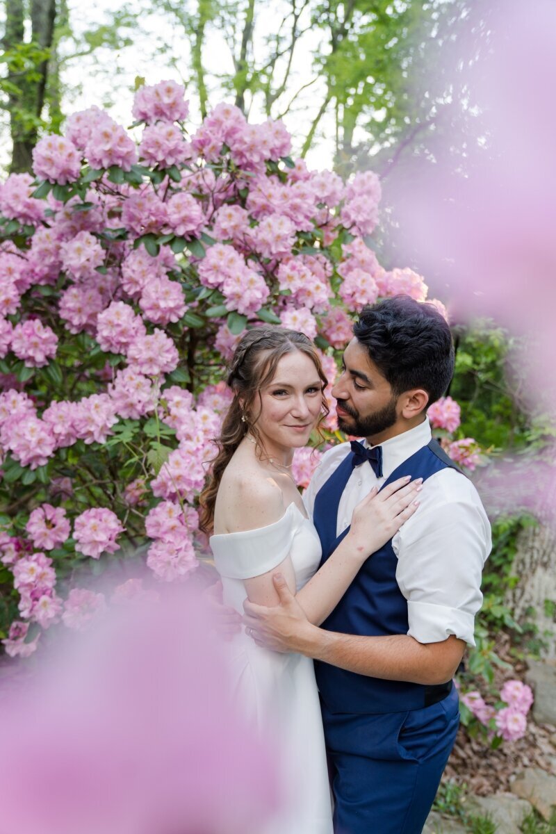 Spring wedding flower photos