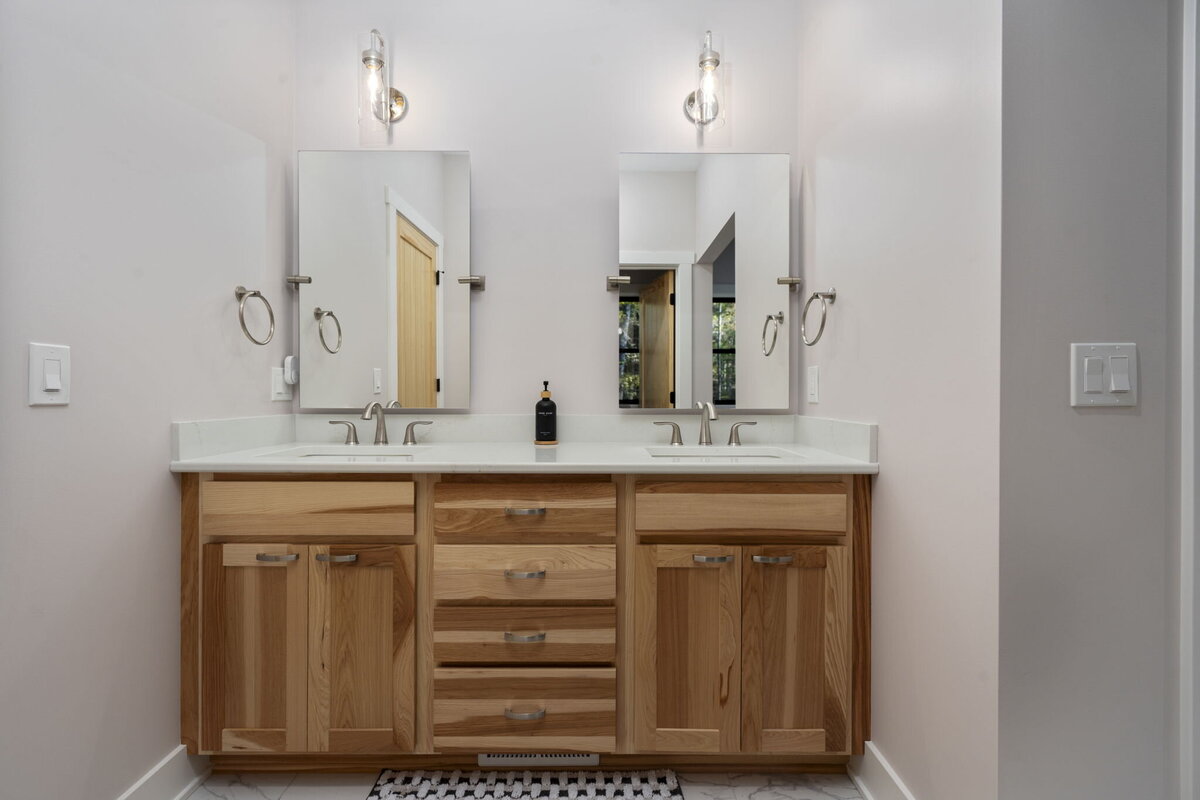 18-web-or-mls-JEL01746