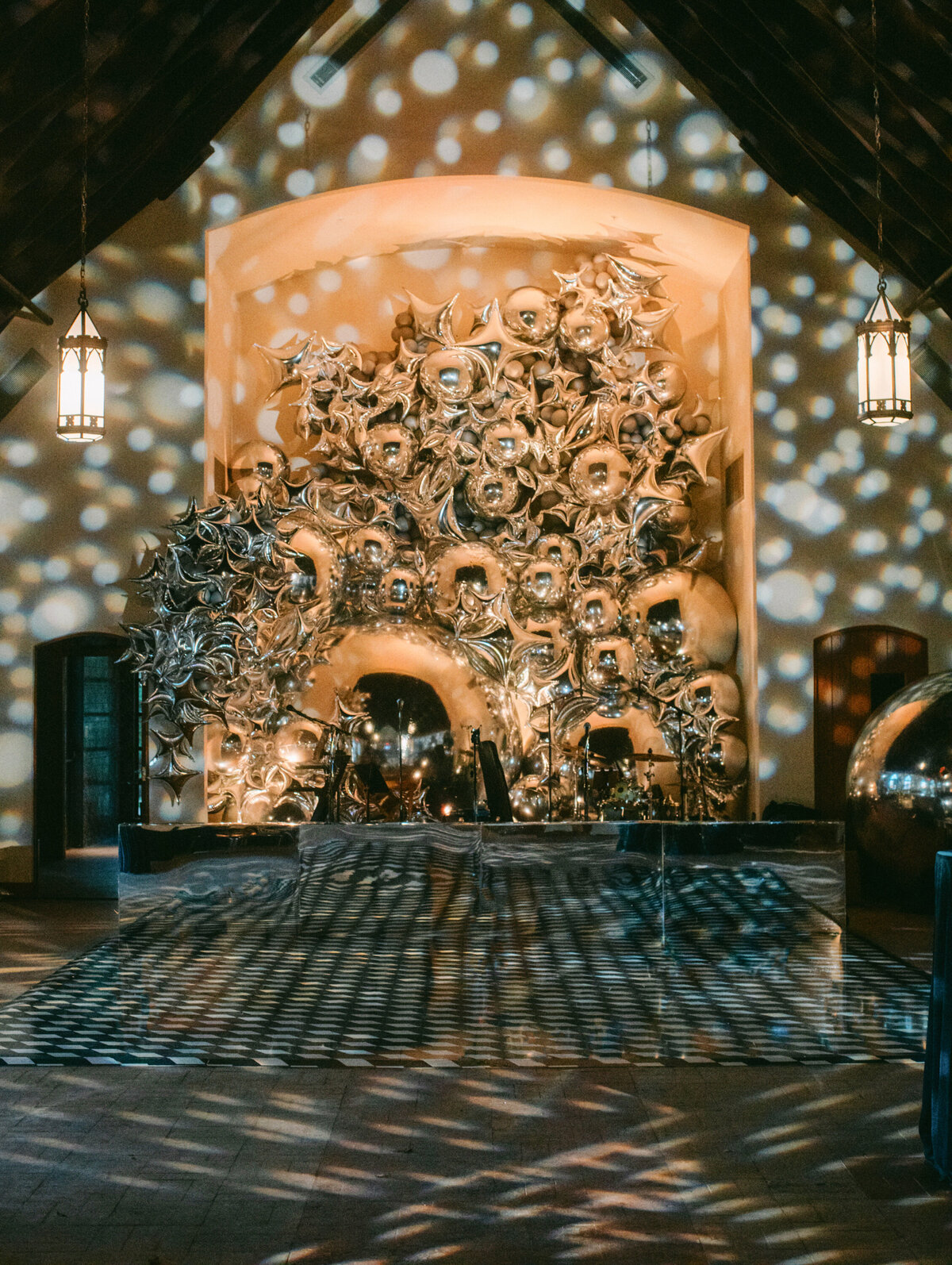 commodore-perry-estate-wedding-reception-chapel-dancefloor