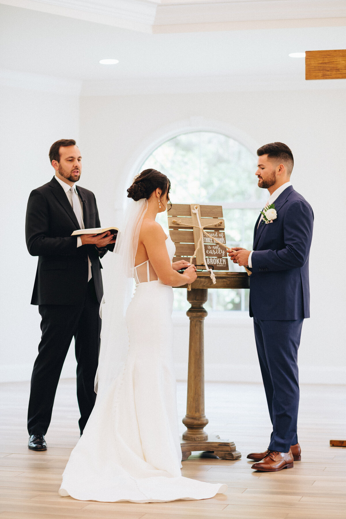 miranda-rose-photo-harborside-chapel-elope-tampa-chantilly-chic-6