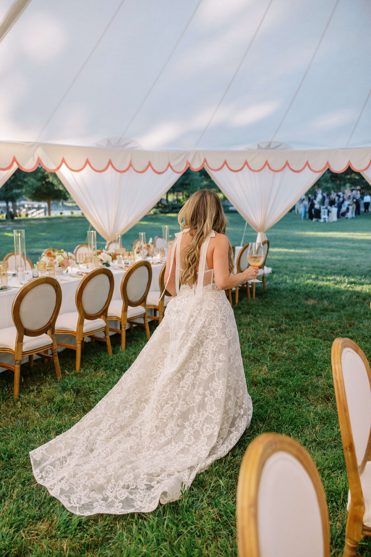 nikki-mark-springvale-floral-wedding-reception-reveal