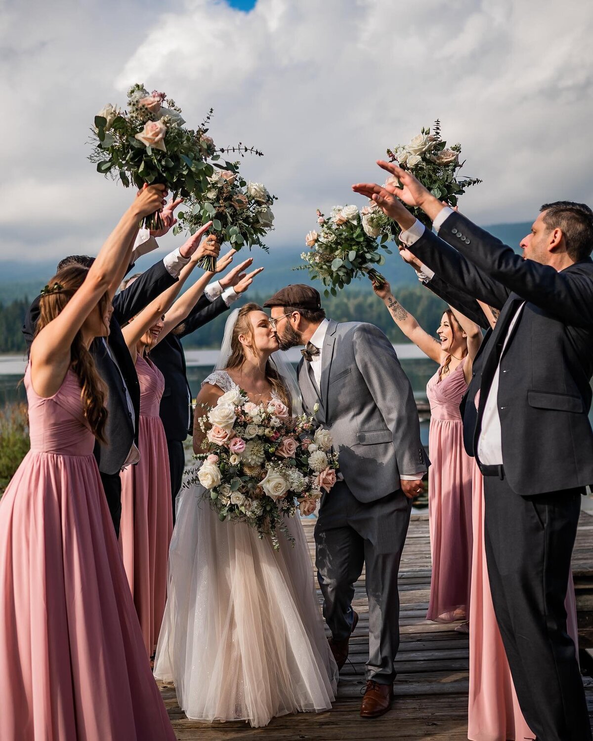 BKC4U WEDDING FLOWERS blush and ivory extra large bridal bouquet whonnock lake
