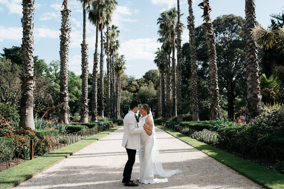 Courtney Laura Photography, Pier Farm, Williamstown Botanic Gardens, Robyn and Fabian-401