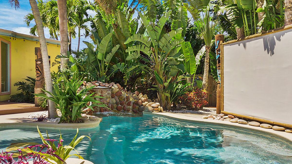 exclusive-tropical-paradise-cocoa-beach-1 - websize