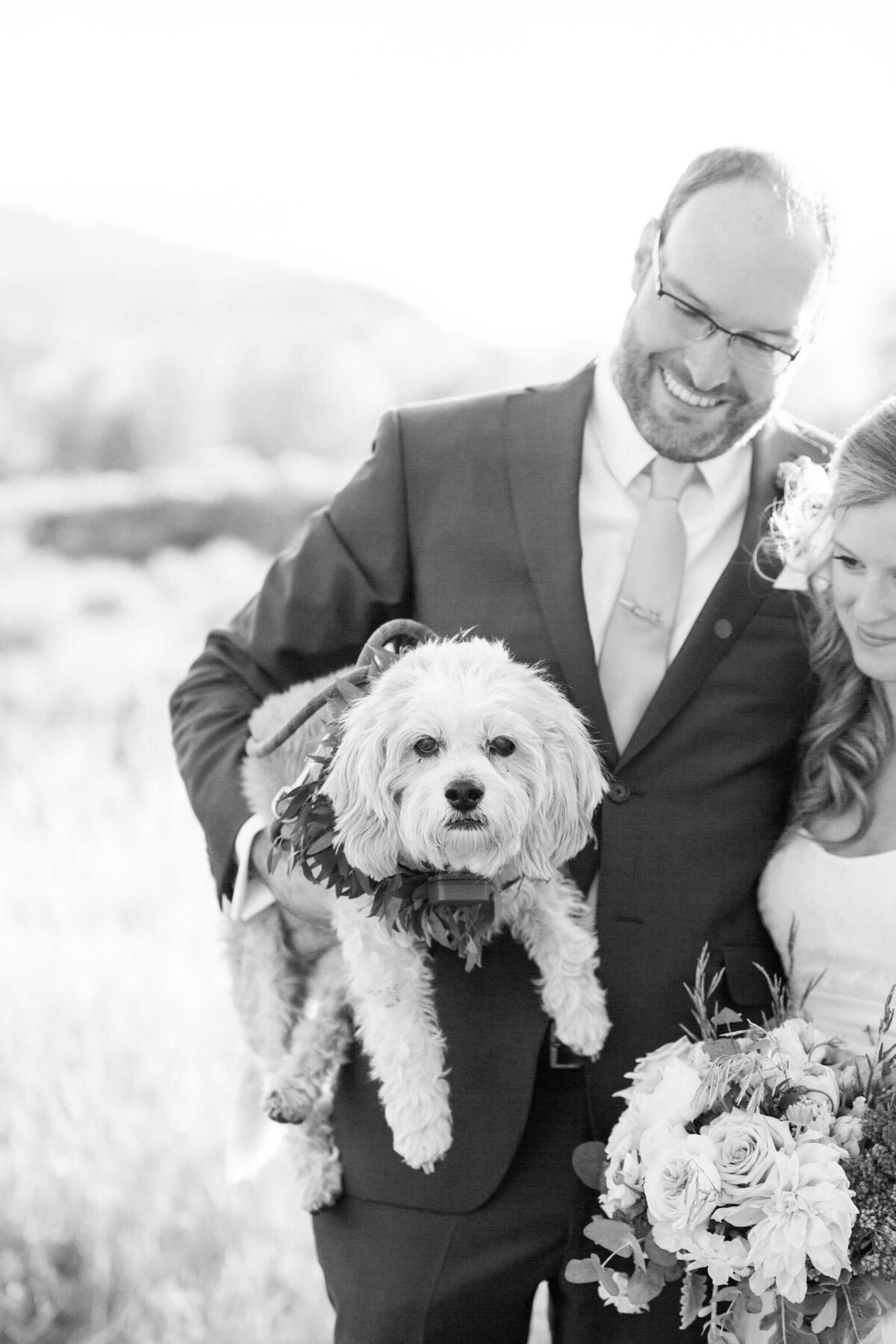 fall-aspen-meadows-wedding-couple-dog
