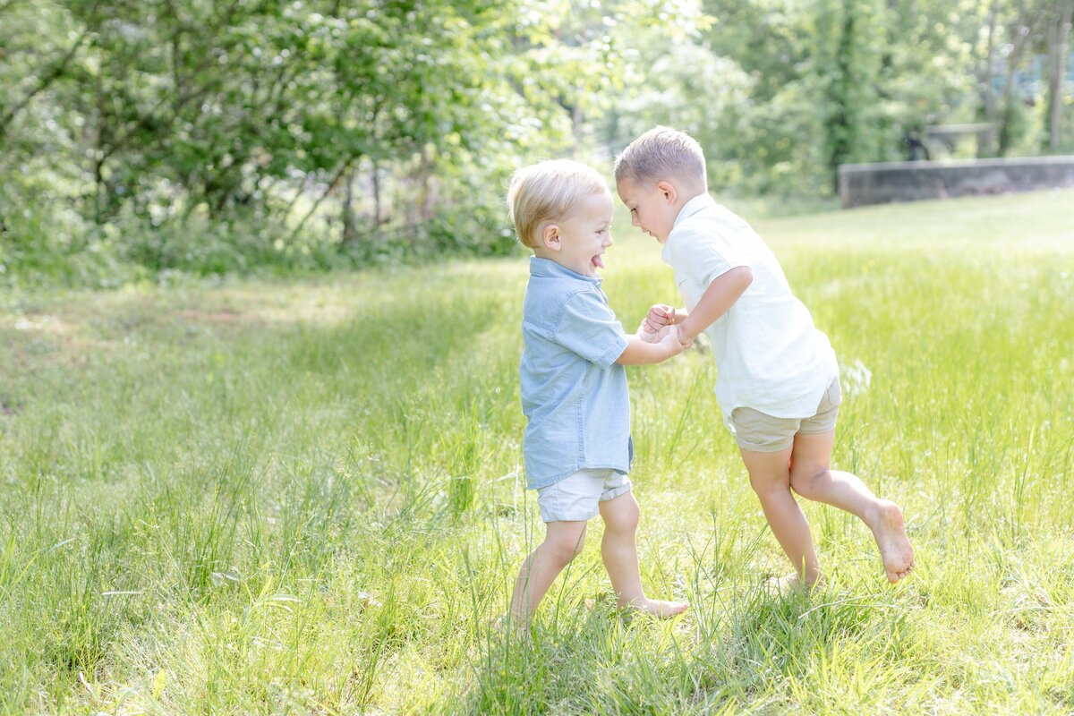 Greenville-SC-Family-Spring-Mini-Session-Magnolia-and-Grace-Photography-Co-MeganP64