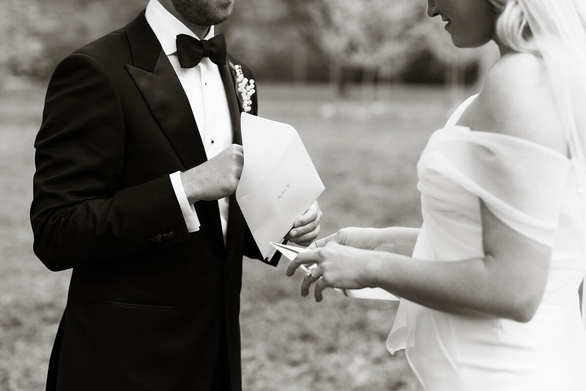 21-5-bride-groom-portraits