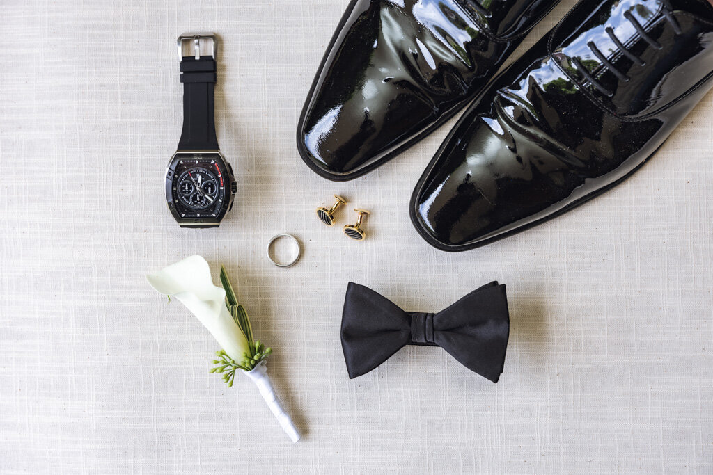 Groom's Details Flat Lay