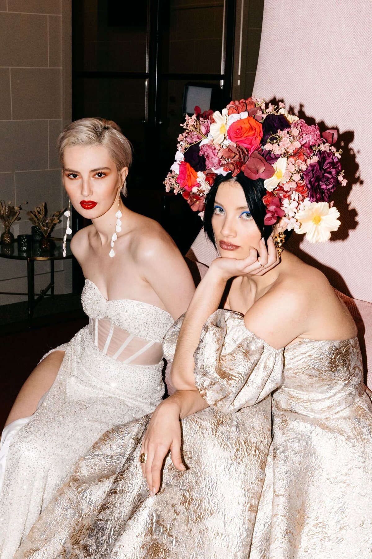 art-deco-style-wedding-and-floral-headpiece