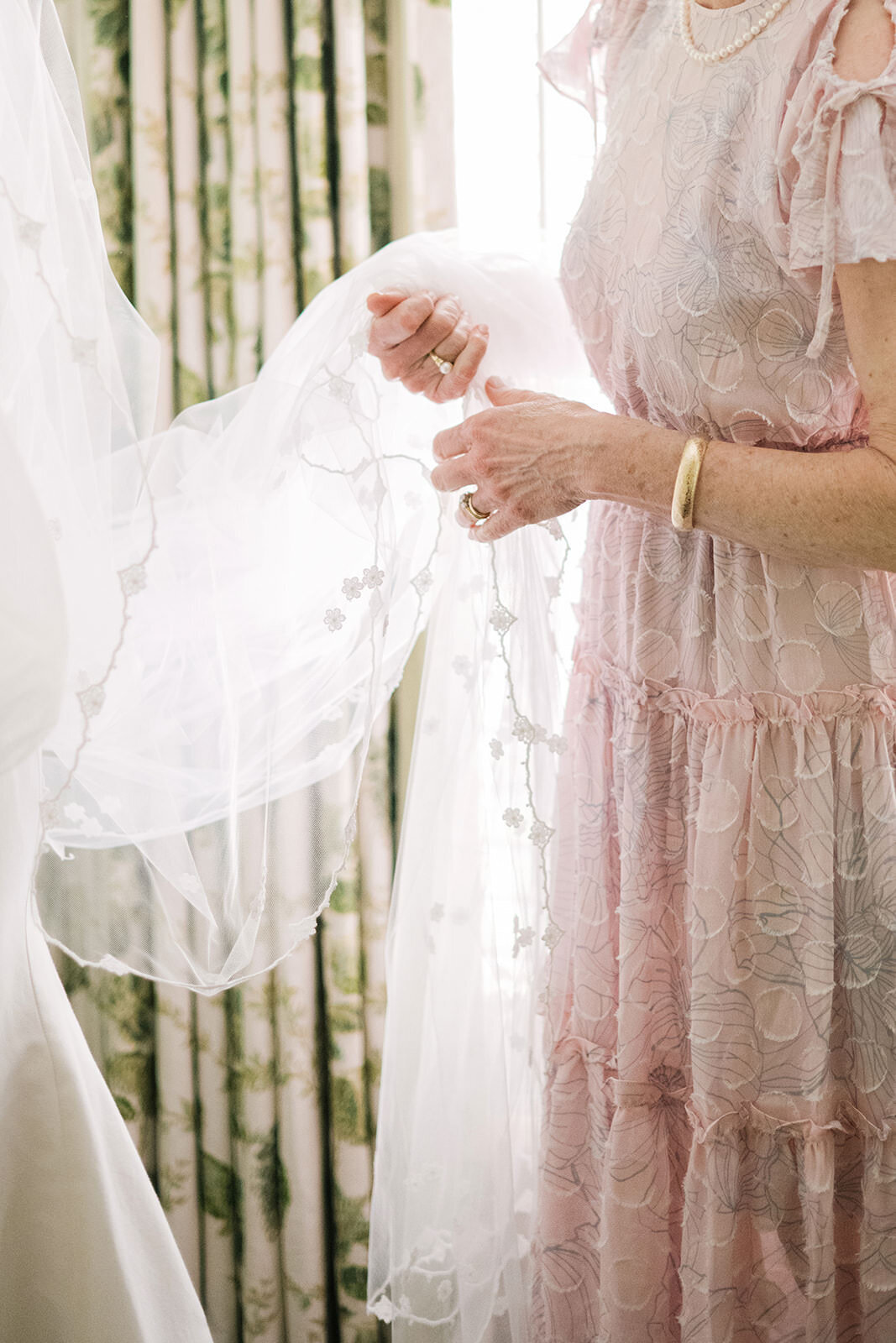 Highlands-NC-Old-Edwards-wedding-photographer070