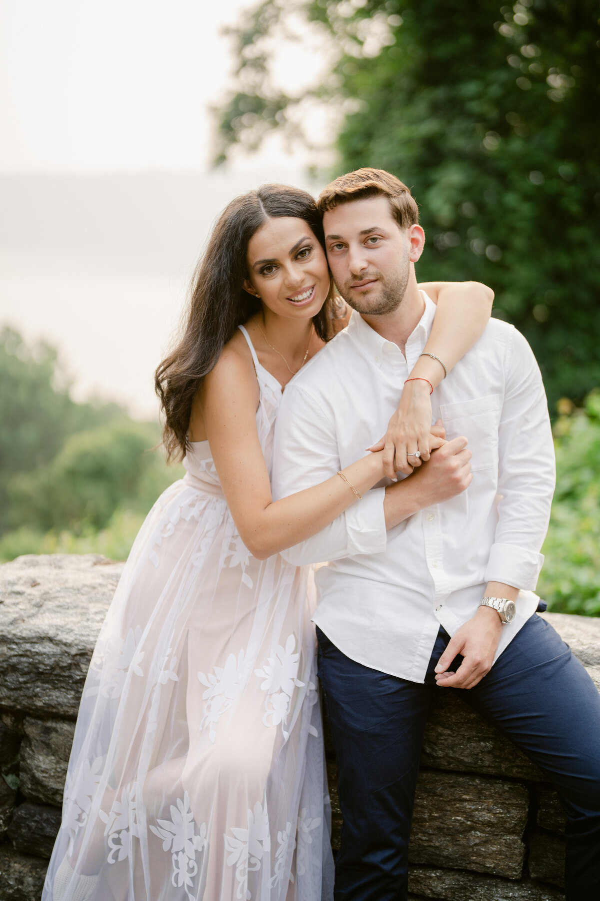 centralparkenengagementsession-engagementsessionnyc-fineartweddingphotographer-felixfeyginphotography-013
