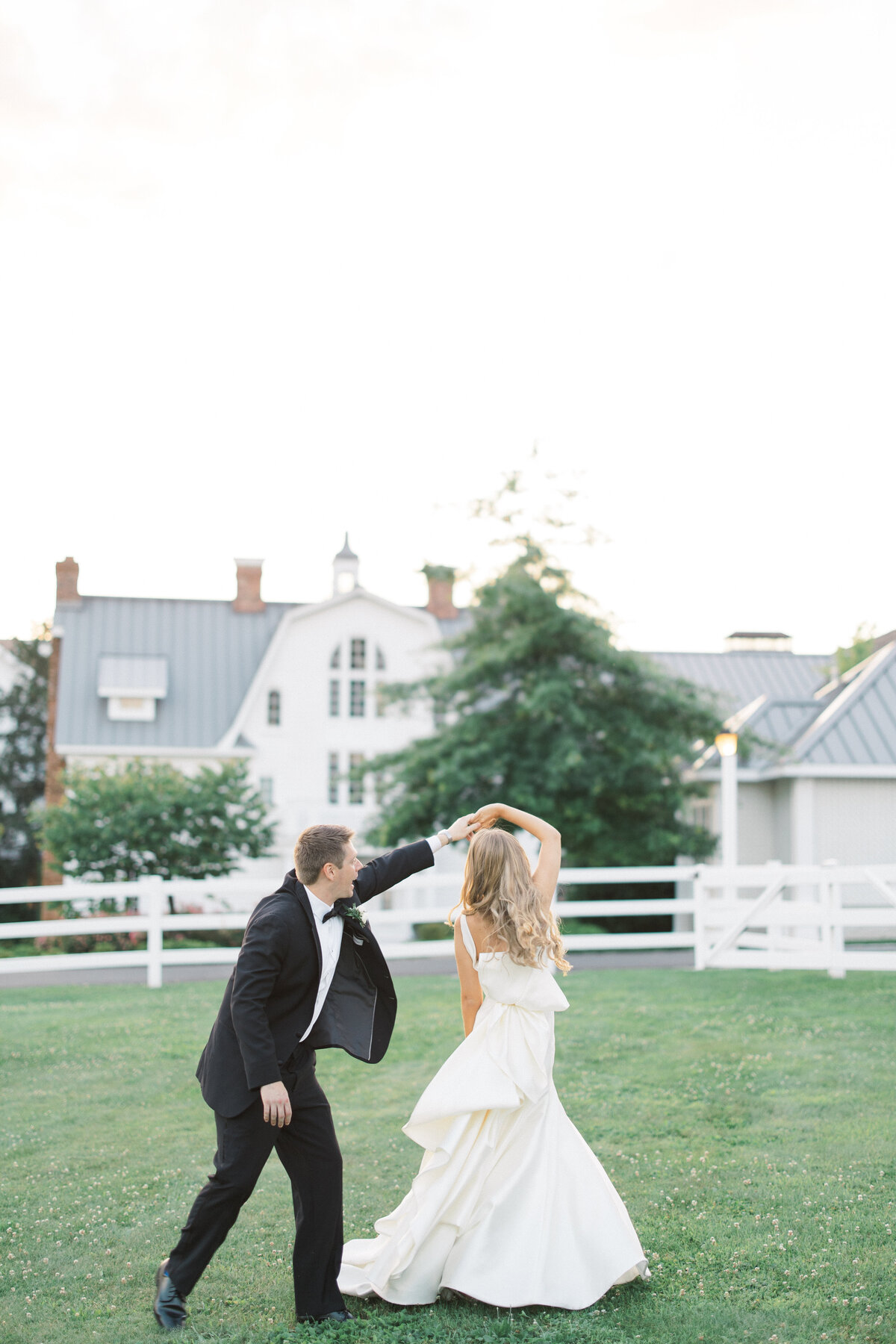 Molly Sue Photography New Jersey + East Coast Wedding Photographer Romantic Imagery Engagement Lifestyle Heirloom Wedding Albums12