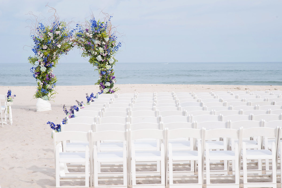 Beach ceremony at Westhamptons
