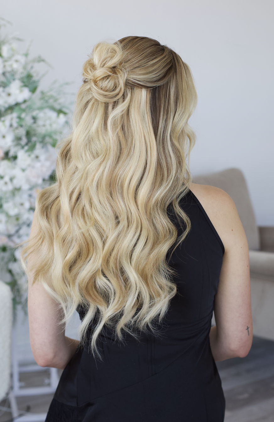 Kelsey-Wavy Half Up style