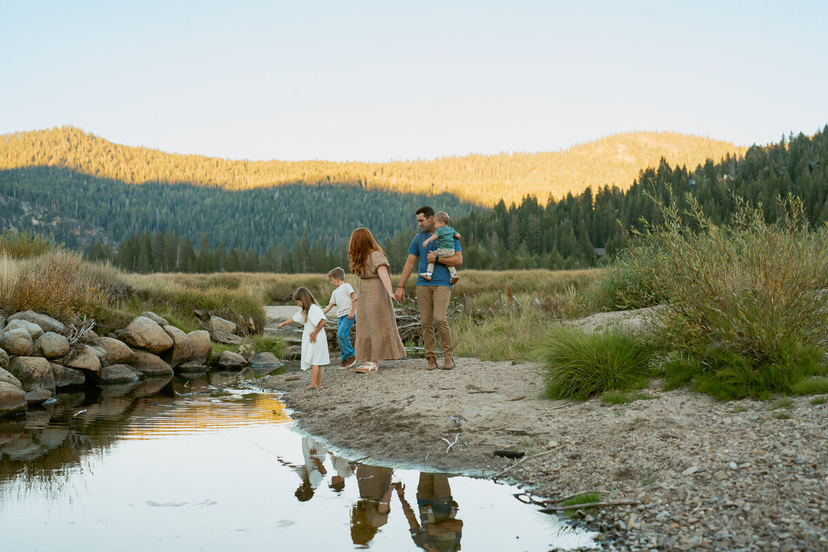 Lake Tahoe-Family-Photographer-92