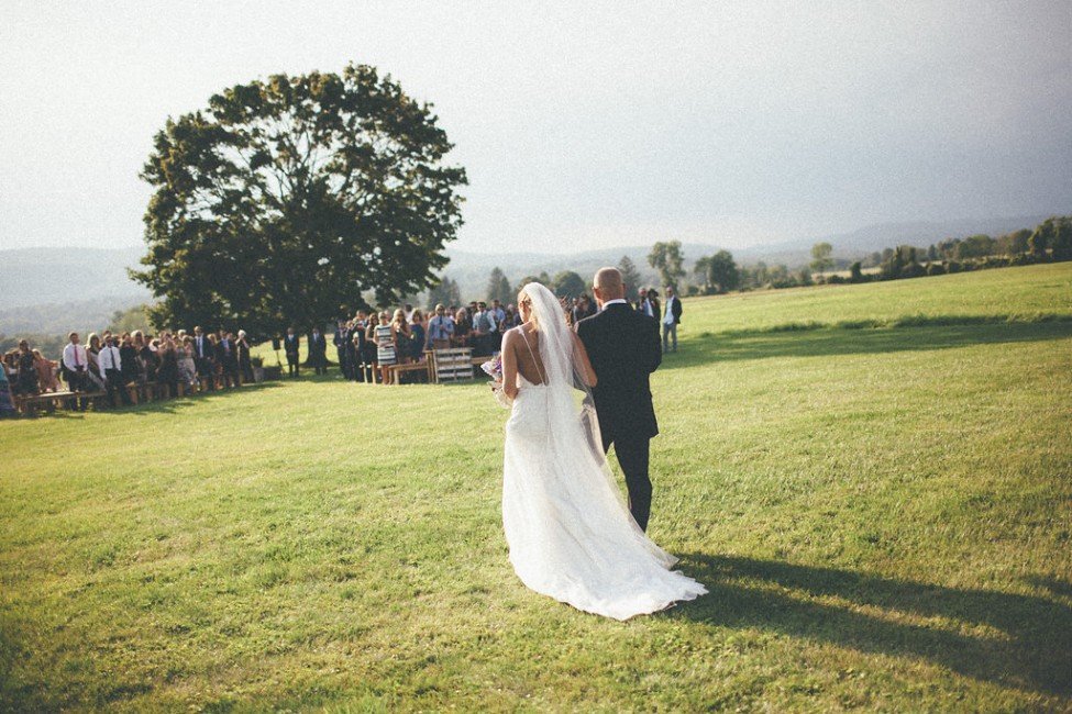 Victoria + Charlie Lions Rock Farm- 9 -975x650