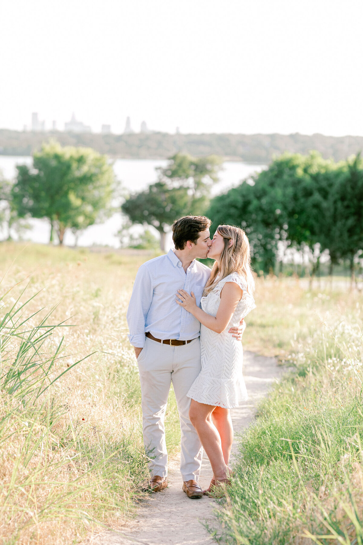 Regan & Owen's White Rock Lake Engagement Session | Dallas Wedding Photographer | Sami Kathryn Photography-17