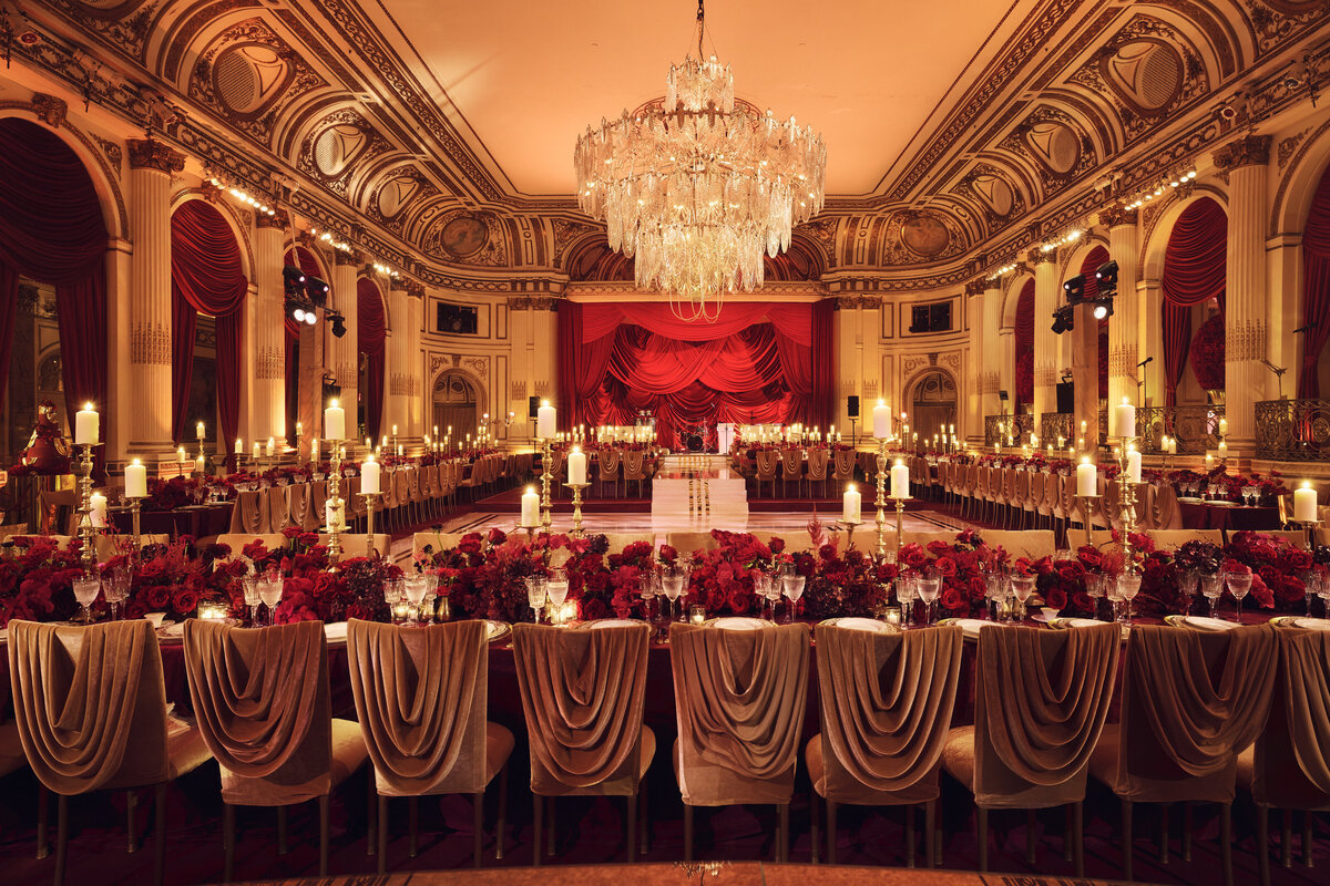 Restaurant Orion Palace, Brooklyn, New York. Russian wedding minister  officiant Mikhail, wedding ceremony, image size:1200x800