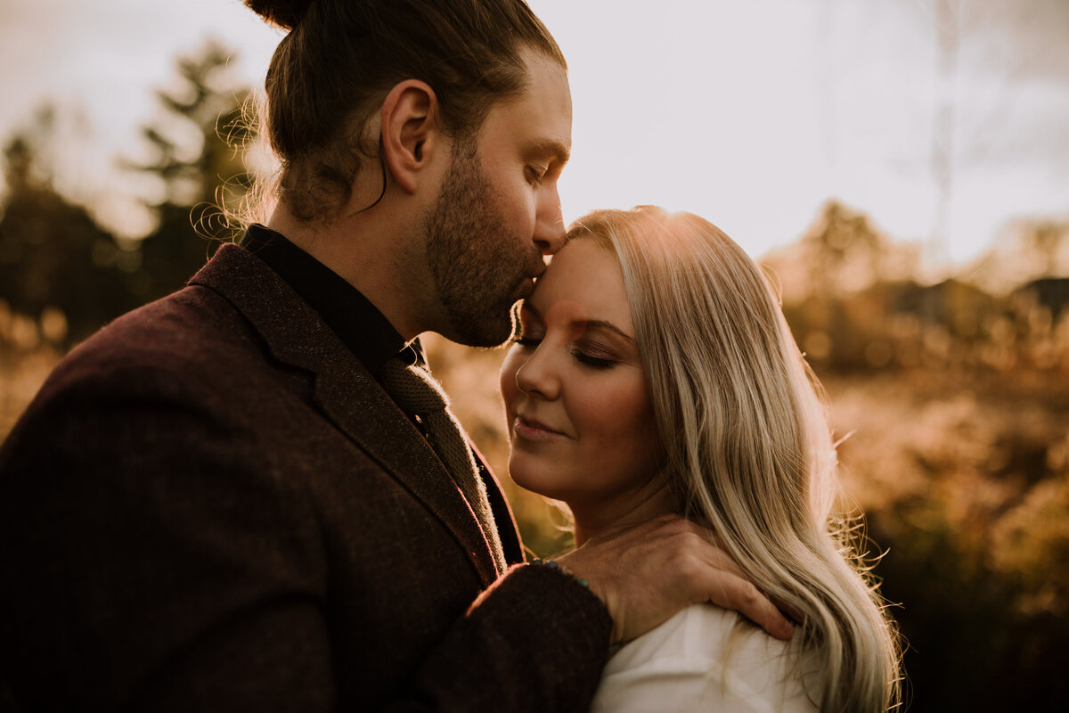 randi-andrew-elopement-wedding-sunset-niagara-2