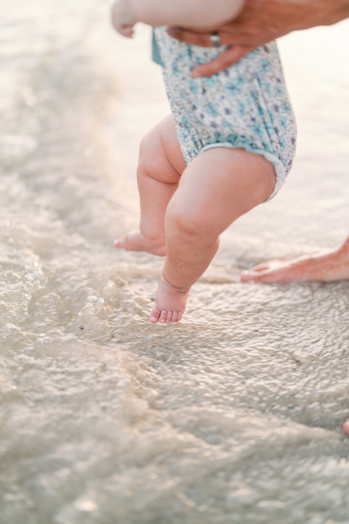 gulf shores family beach portraits-07468