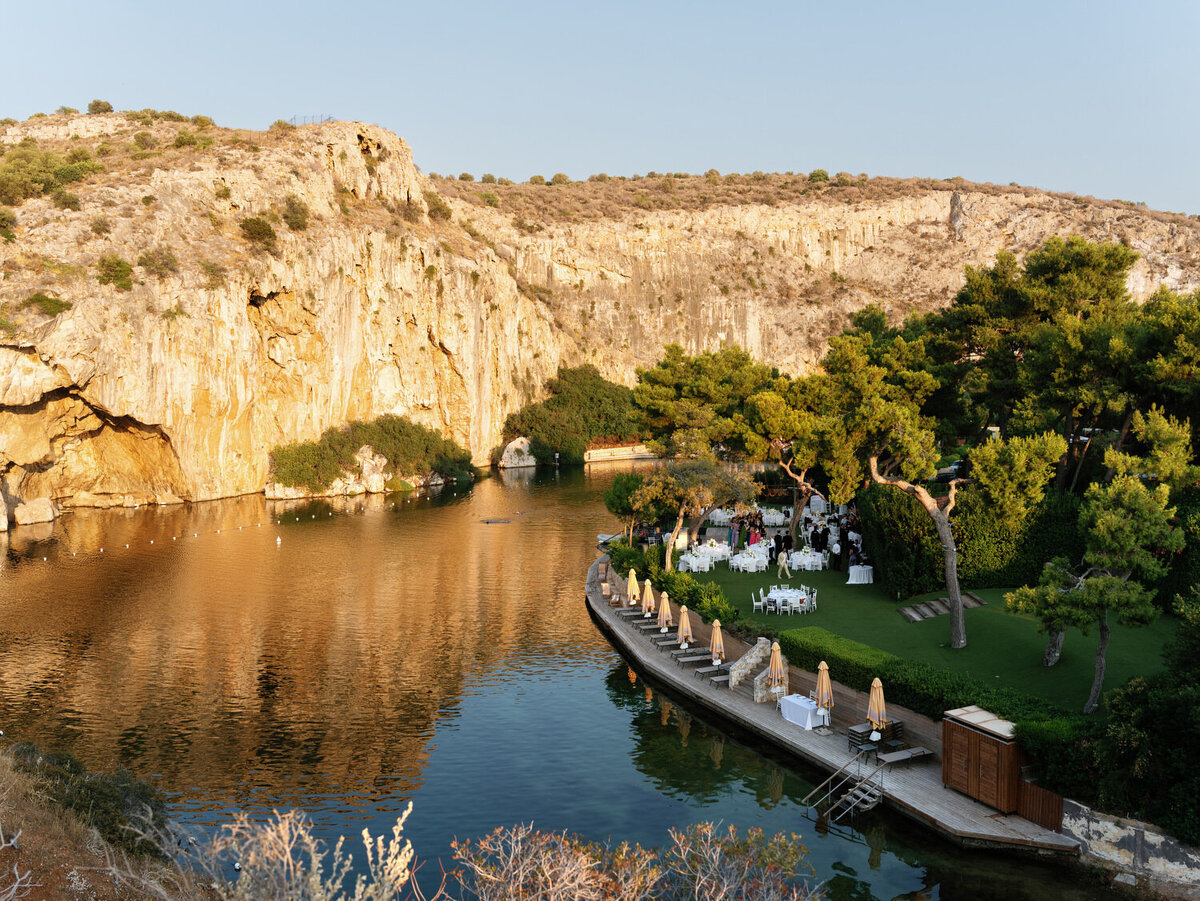 Black-Tie-Wedding-at-Four-Seasons-and-Vouliagmeni-Lake-089