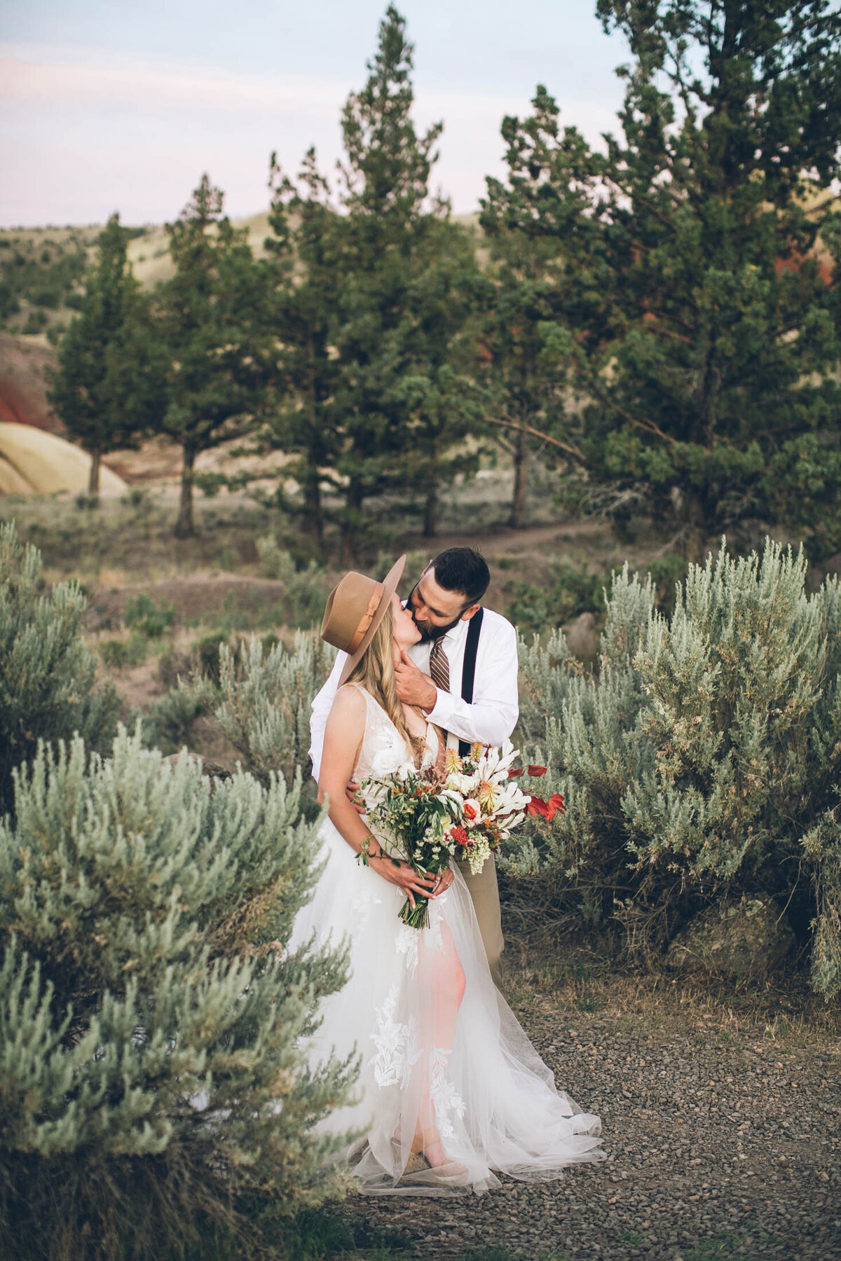 Painted-Hills-elopement-wedding-oregon-photographers-34