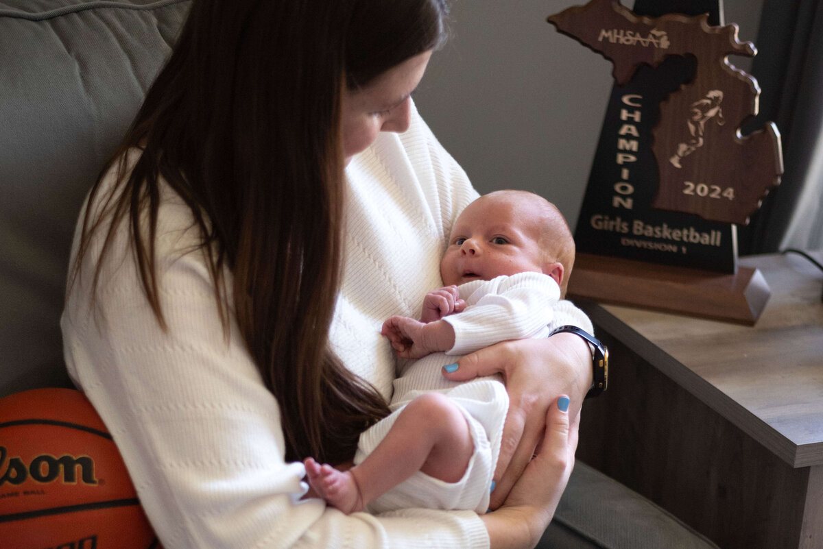 newborn-trophy