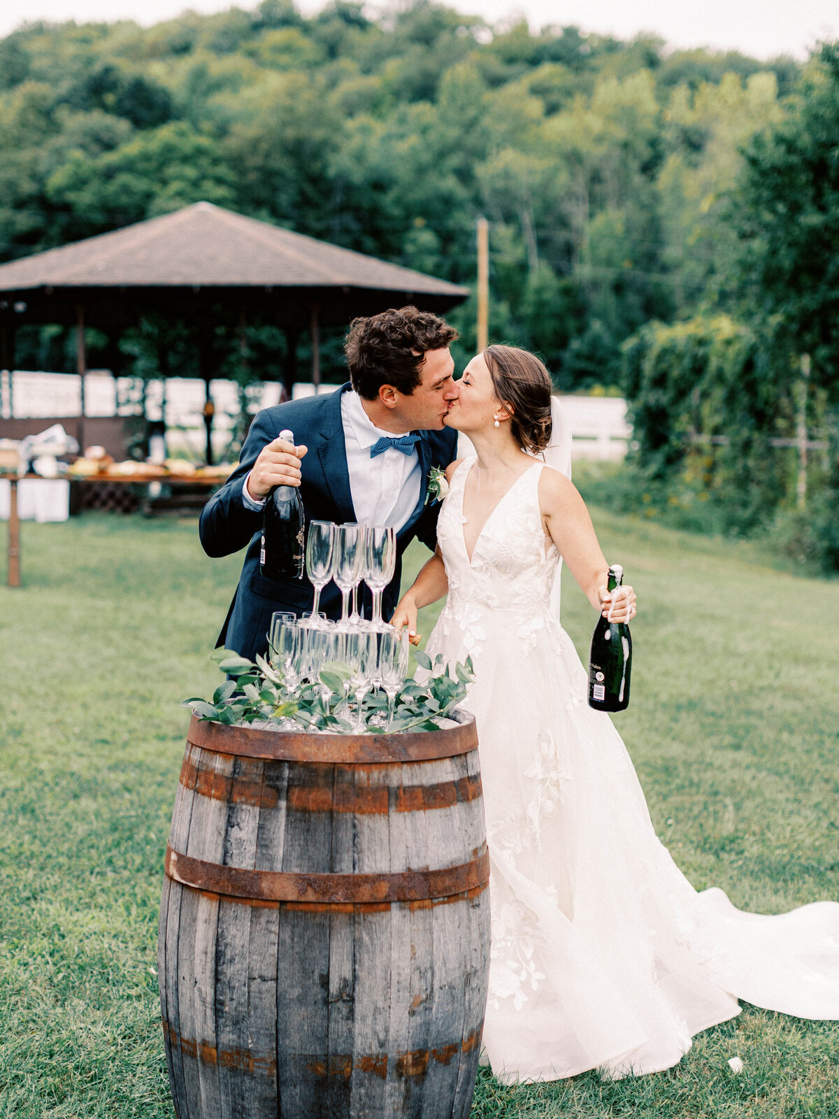 Vermont-Luxury-Wedding-Photographer-Ceremony_232