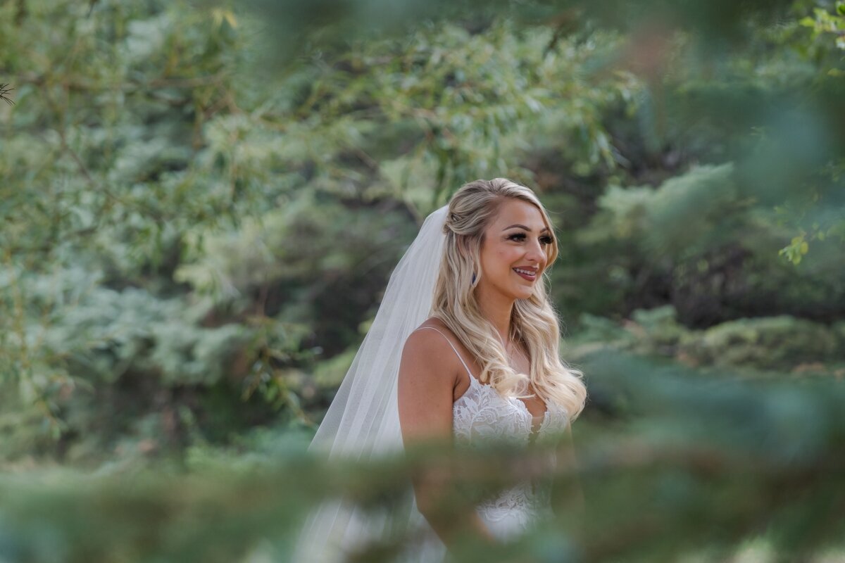 First look fall Garden of the Gods Resort wedding