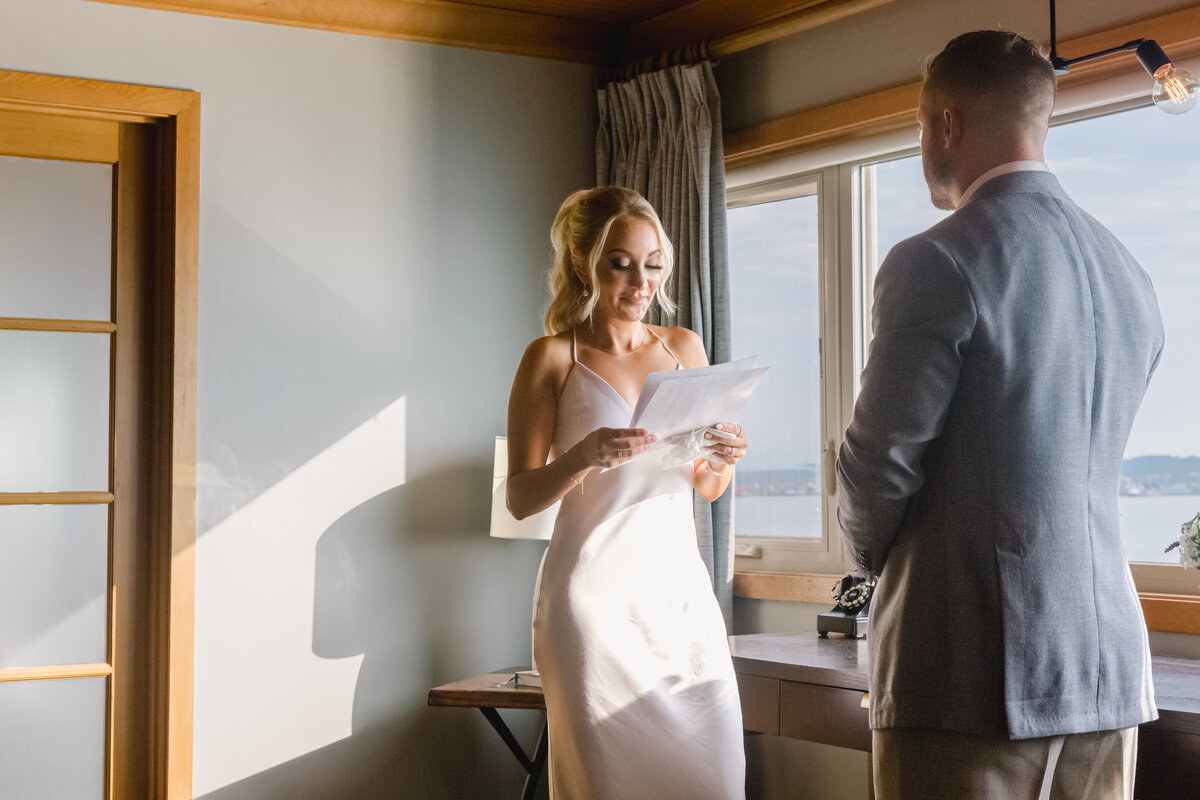 A Glamorous Wedding At The Edgewater Hotel With Pops Of Champagne, Pearls, And Nostalgia-Seattle Bride Real Wedding Submission By Something Minted-9