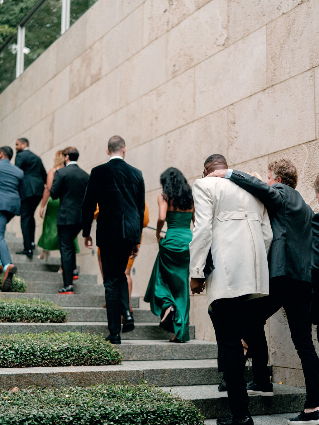 13-modern-black-tie-nasher-sculpture-center-wedding