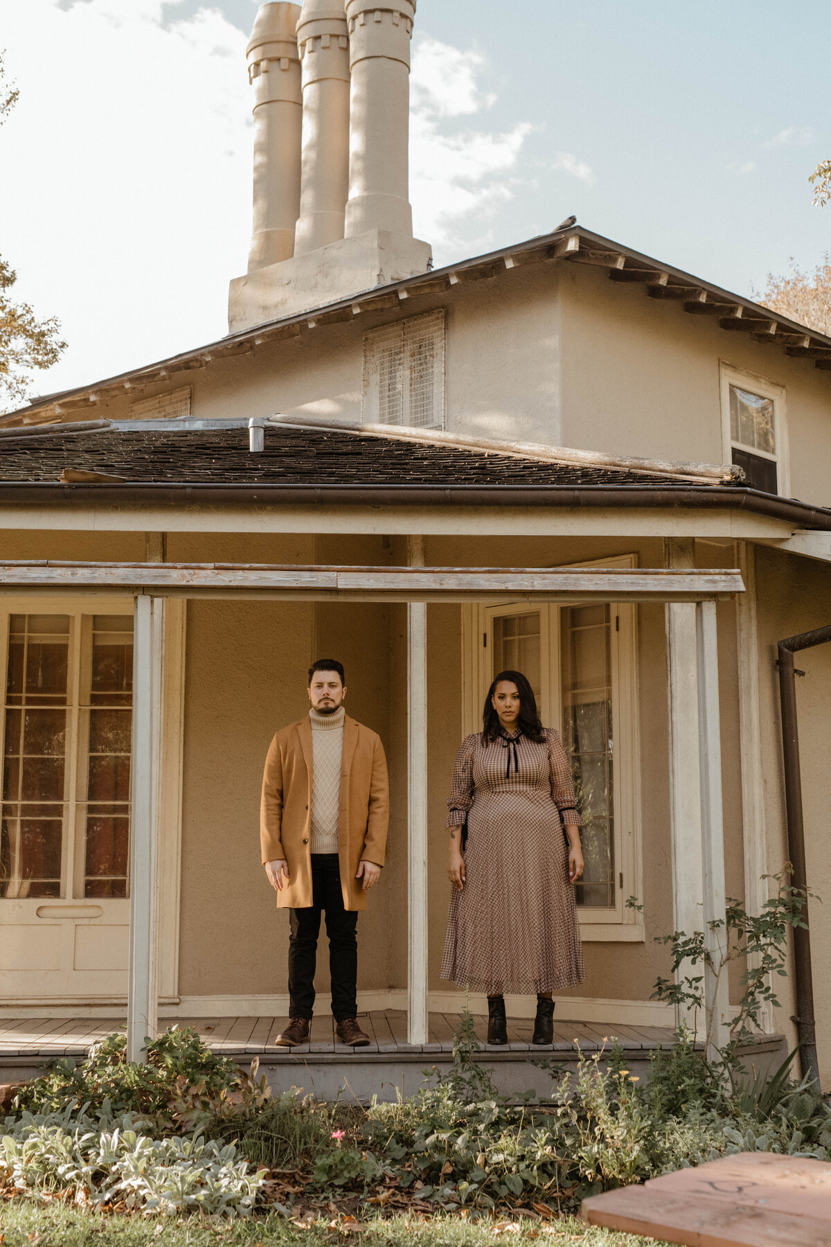 engagement-couple-session-intimate-outdoots-adventurous-high-park-halloween-spooky08