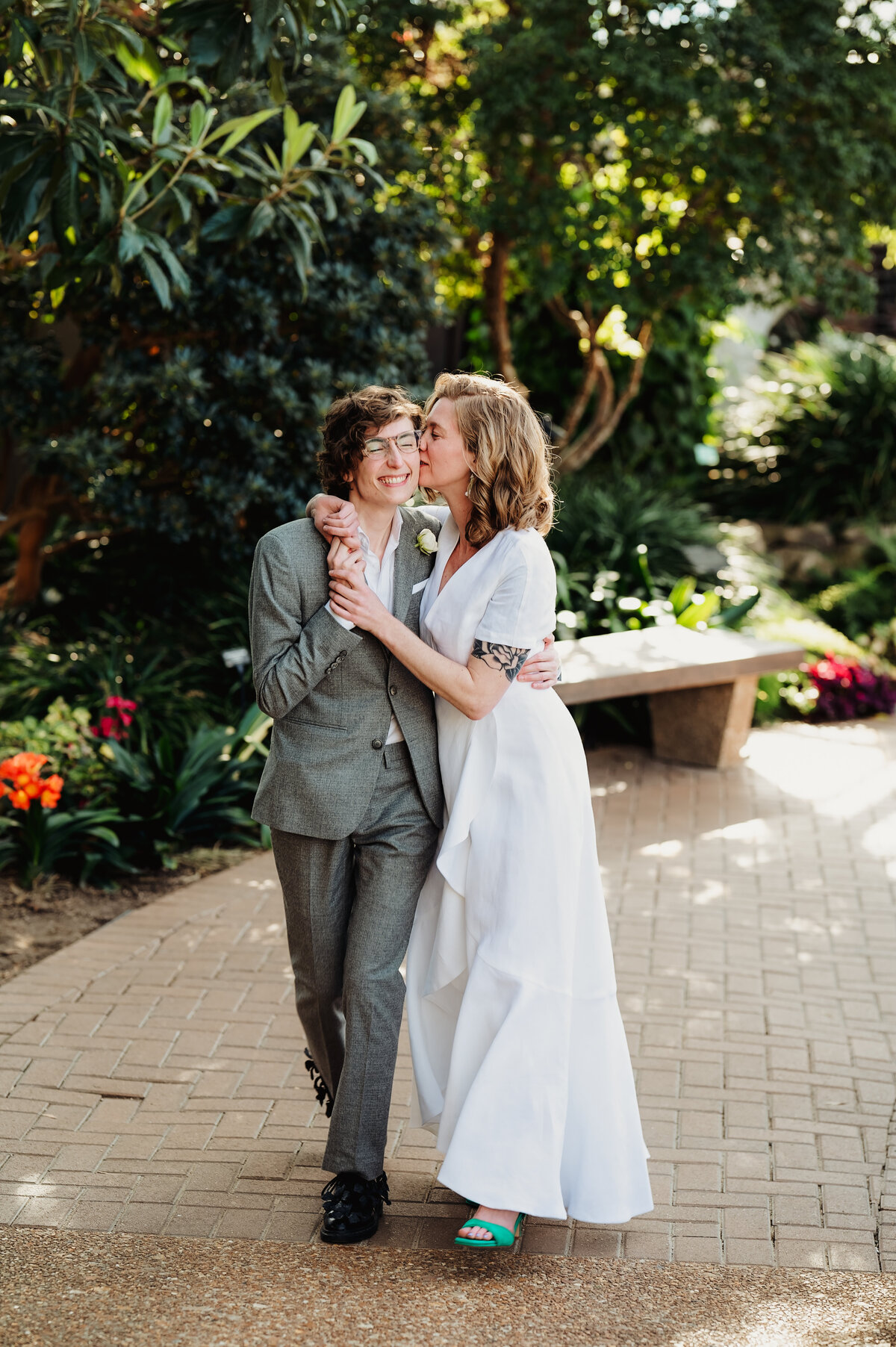 Hayley+Megan_FullWedding_021