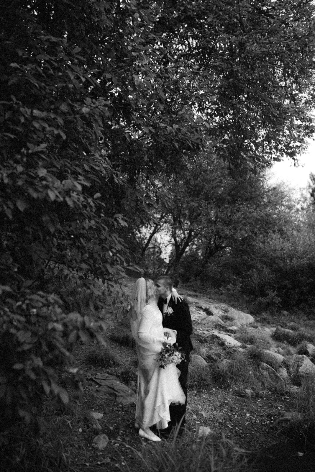 Wedding photo of an Intimate and romantic wedding  photography session in Porvoo by photographer Hannika Gabrielsson