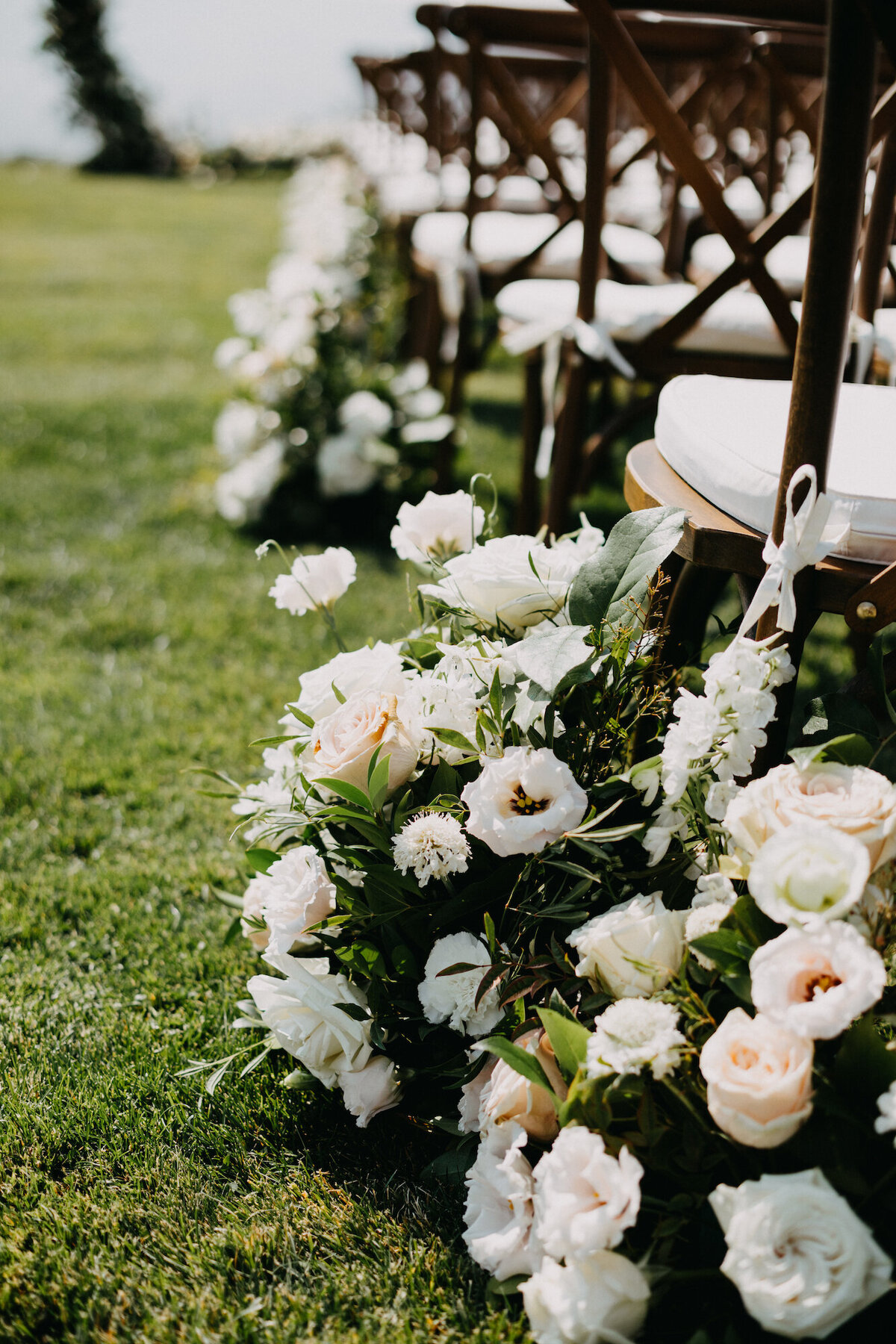 ceremony-florals-white