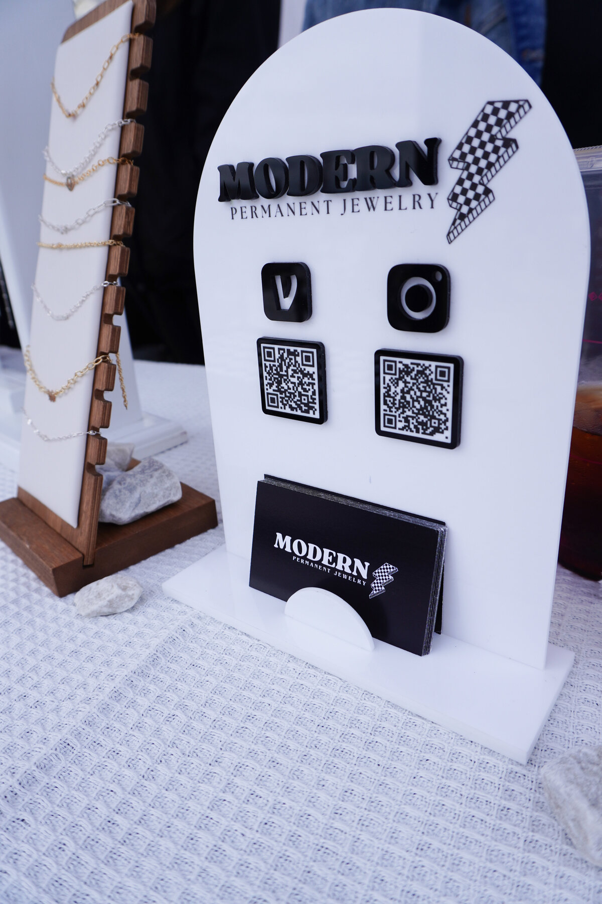 Modern Permanent Jewelry(6)