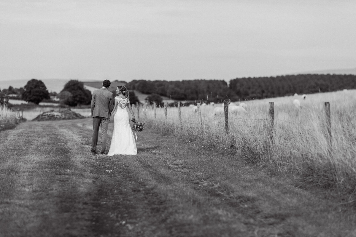 adorlee-0858-KA-upwaltham-barn-wedding-photographer