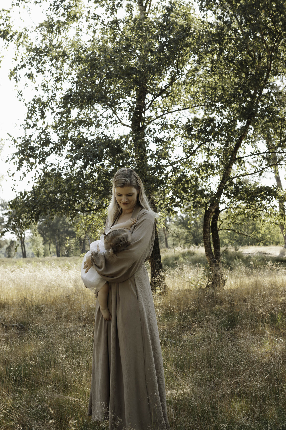 motherhood fotografie limburg, motherhood shoot limburg, motherhood shoot haelen, motherhood shoot roermond, motherhood shoot leudal, motherhood fotografie, motherhood shoot limburg, motherhood shoot brabant, moeder en kind fotografie limburg, moeder en kind fotografie, 