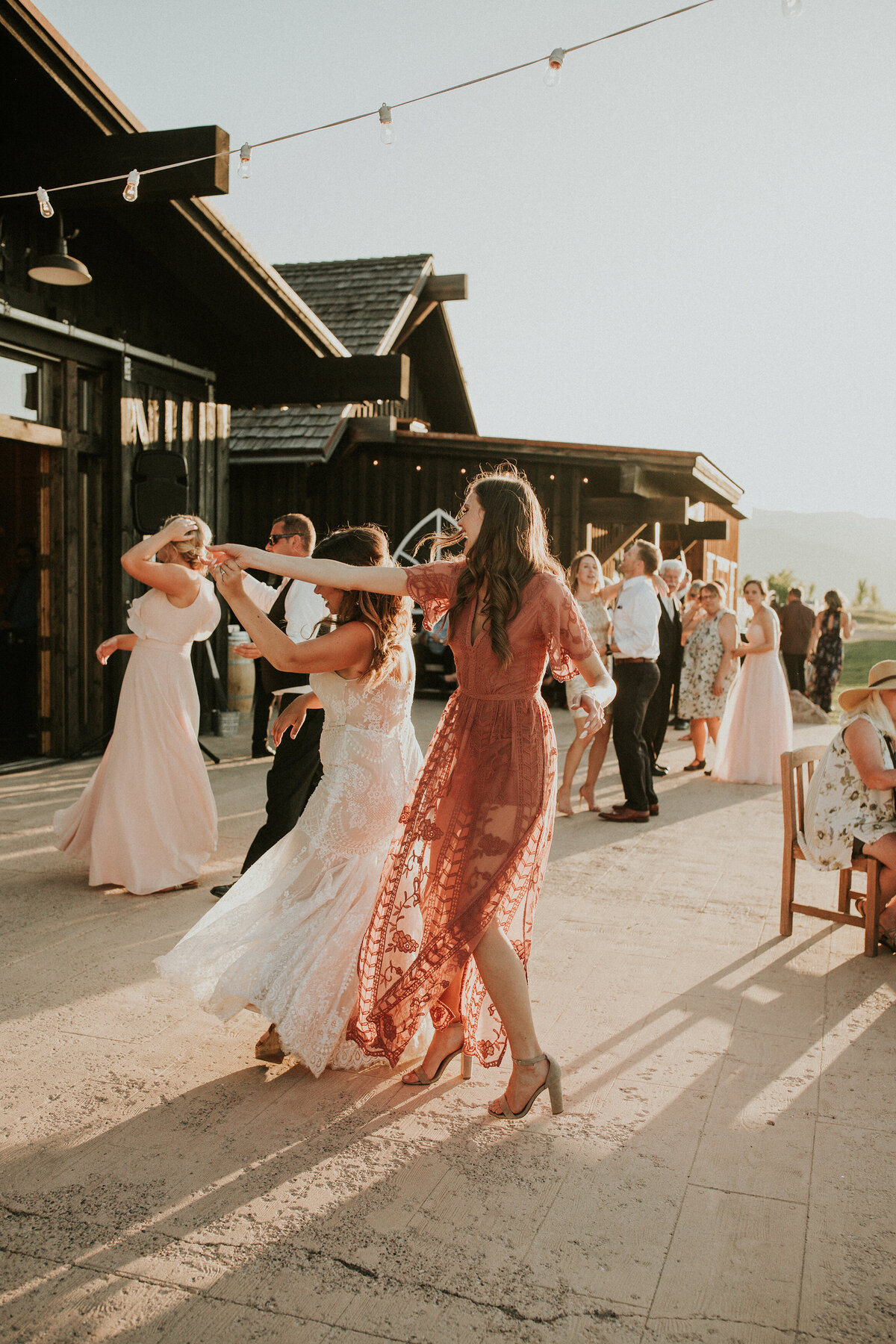 outdoor-wedding-montana-mountain-23