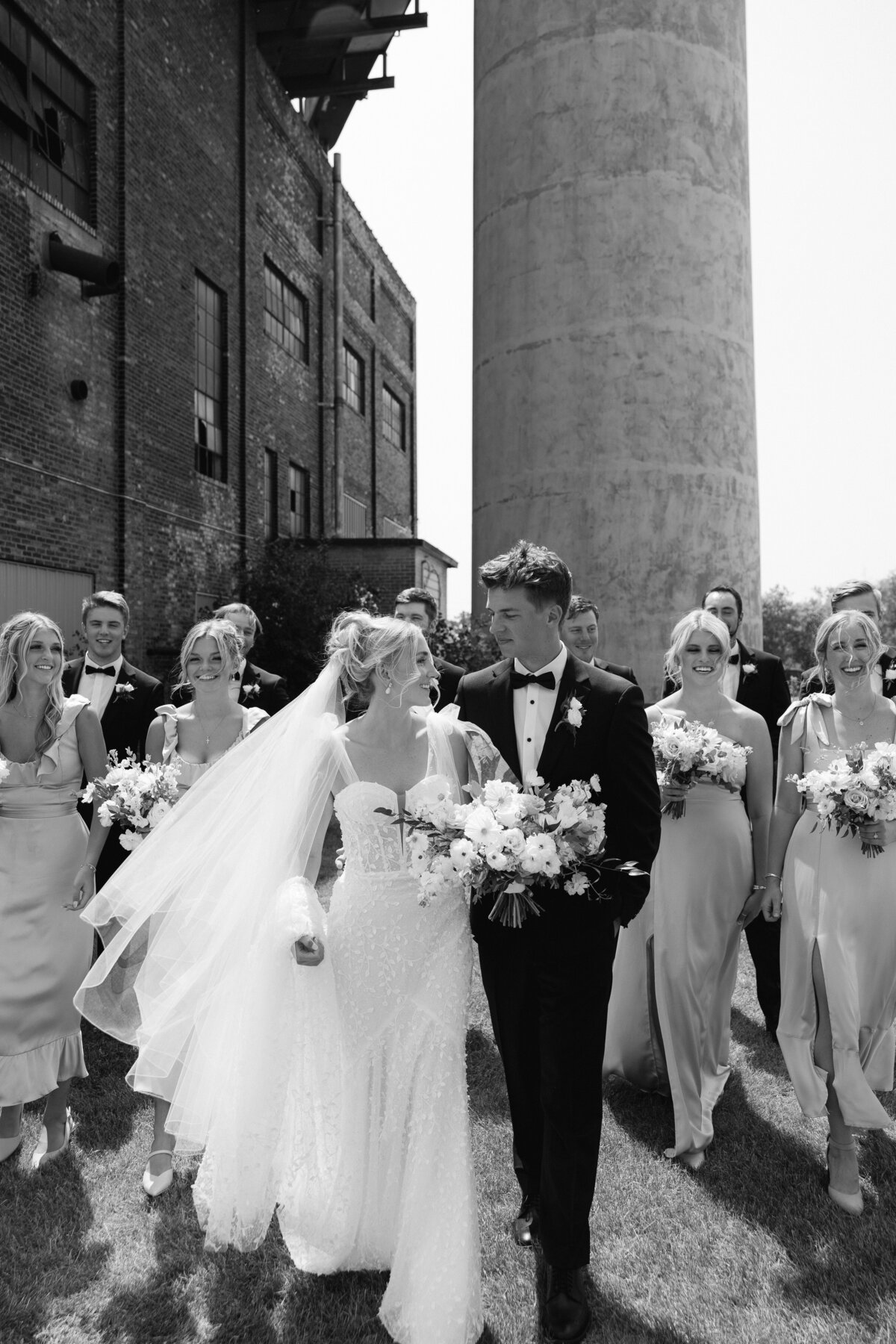 Minneapolis-wedding-photographer-28