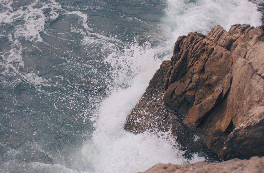 waves crashing