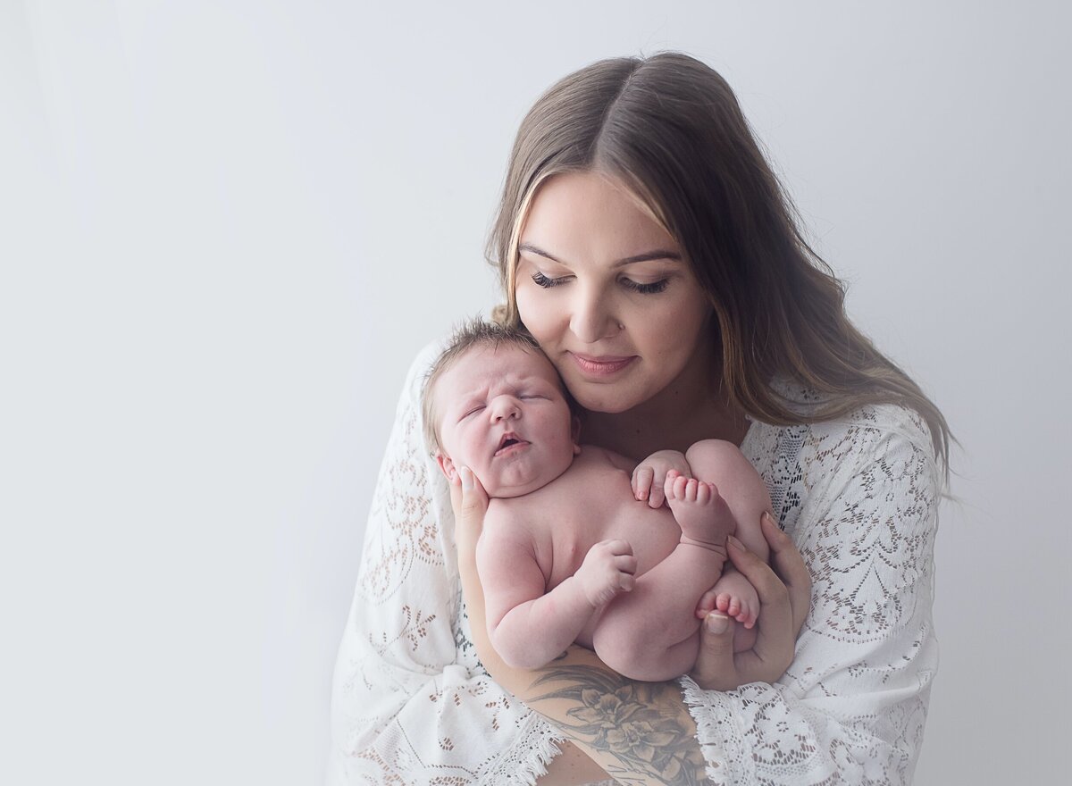 Affordable-Newborn-Photography-Calgary-13