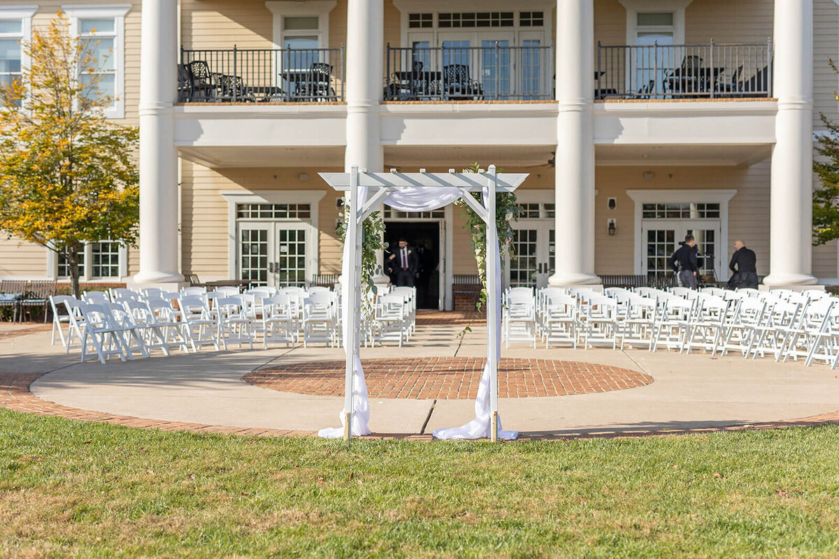 wedding ceremony at The Regency at Dominion Valley