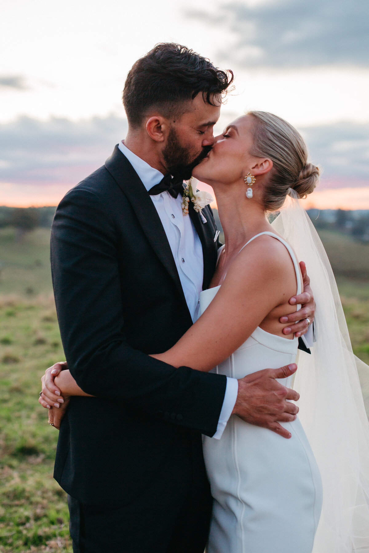 Lizzy + Scott - Sneak Peeks -118