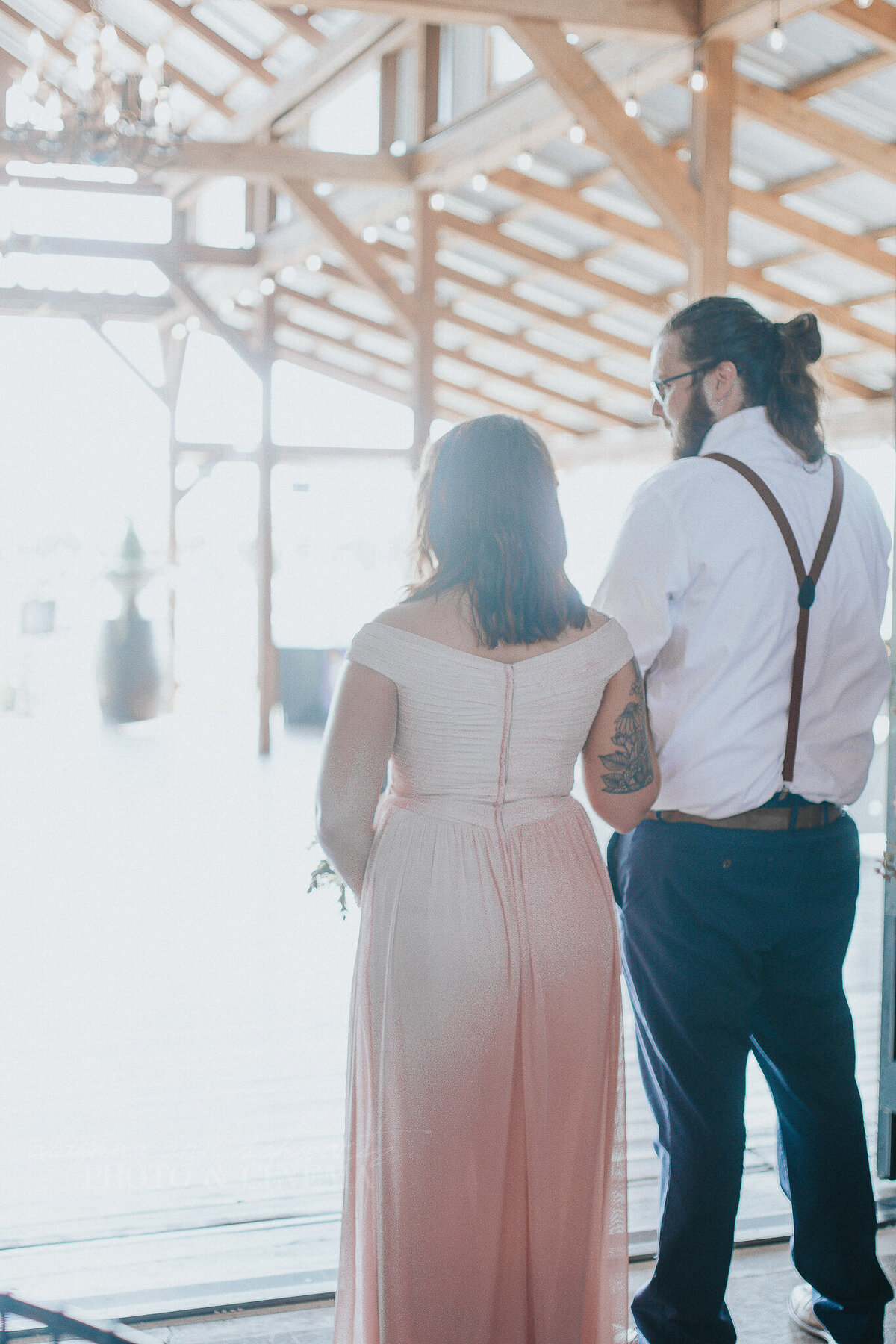 ceremony _ alaynna ann schwartz _ harpors vinyard _ iowa photographer _ playlife photography_0071