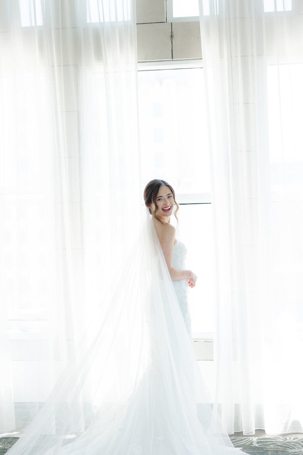 luxury hotel kansas city wedding -12