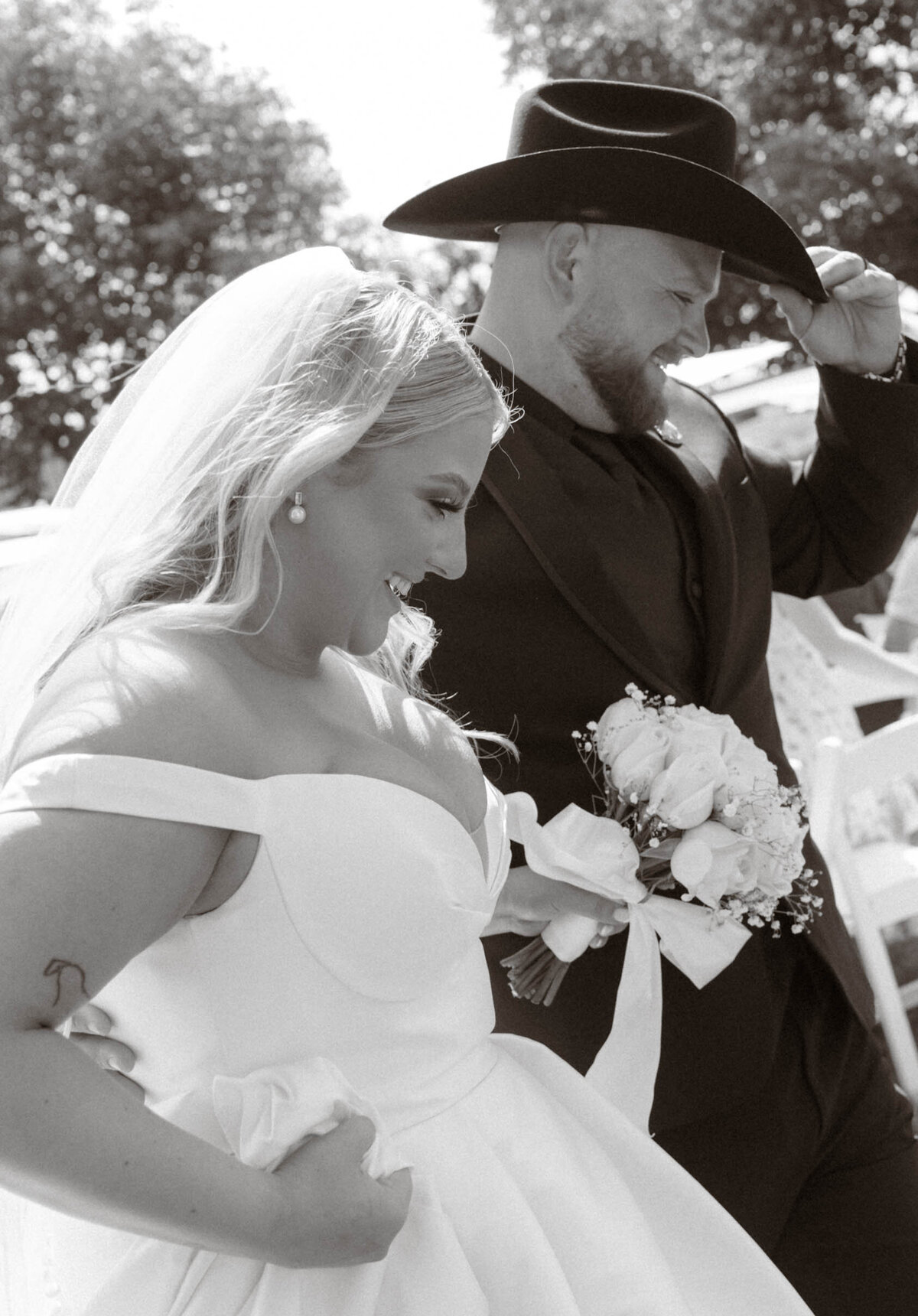 the-white-barn-in-emmett-idaho-wedding-krysta-timmons-photography-ceremony-332
